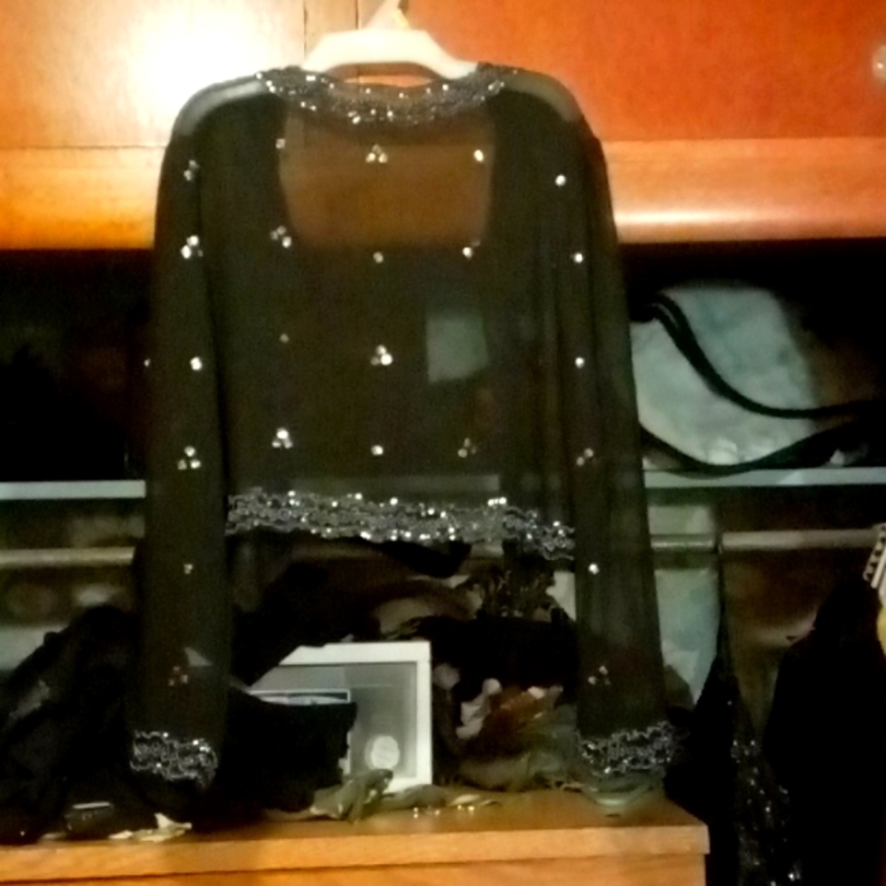 Woman's chiffon quarter jacket vintage.